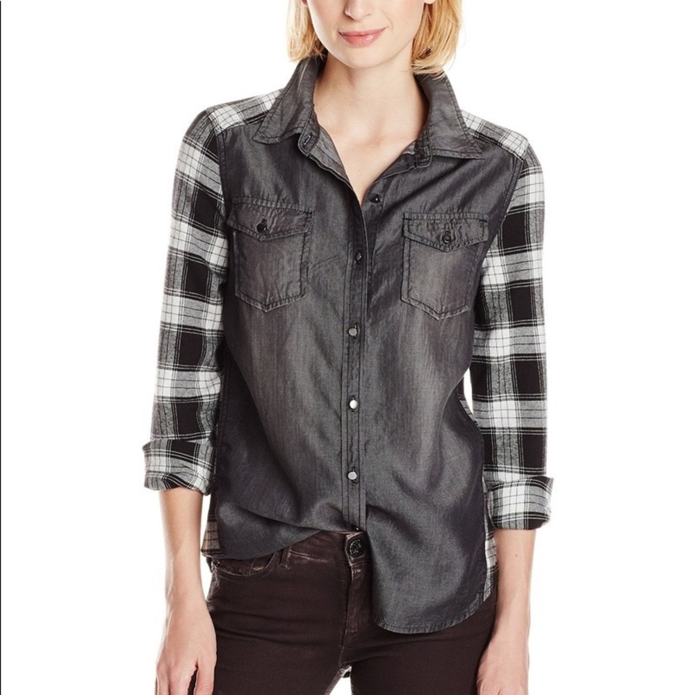 Kensie Jeans Plaid and Gray Button Down Long Sleeve Shirt Size S